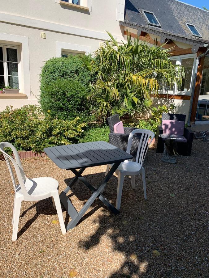 Le Petit Manoir Bed and Breakfast Farceaux Buitenkant foto