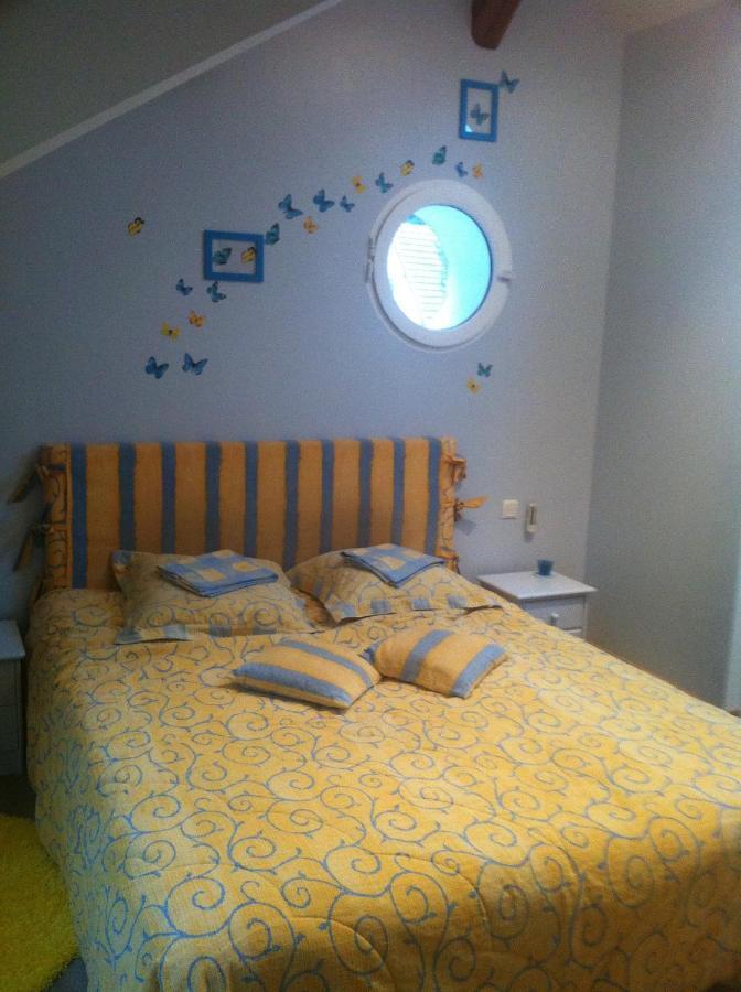 Le Petit Manoir Bed and Breakfast Farceaux Buitenkant foto